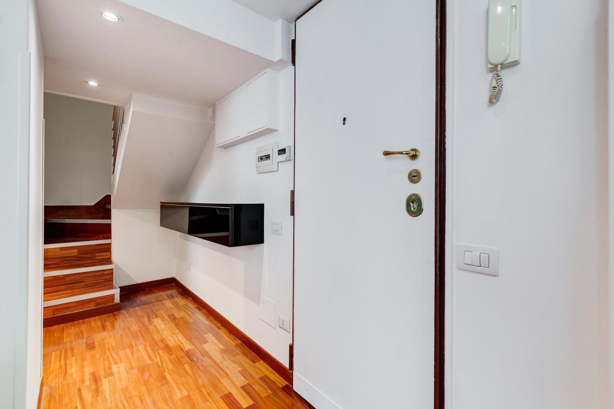 Apartment Bdc - Stairway To Heaven *